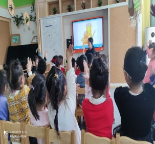 F5BF0EBB189A4754DB36EEF98B4FCCE4