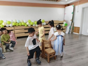 抢椅子1